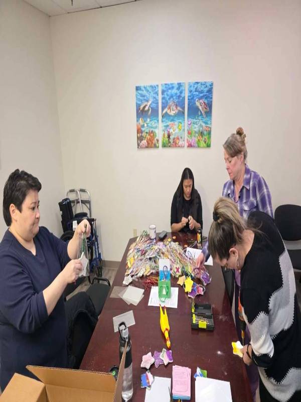 02-Gift-Making-(4).jpg 02-Gift-Making-(4).jpg