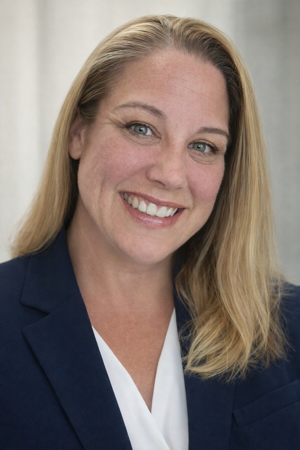  Ali Young