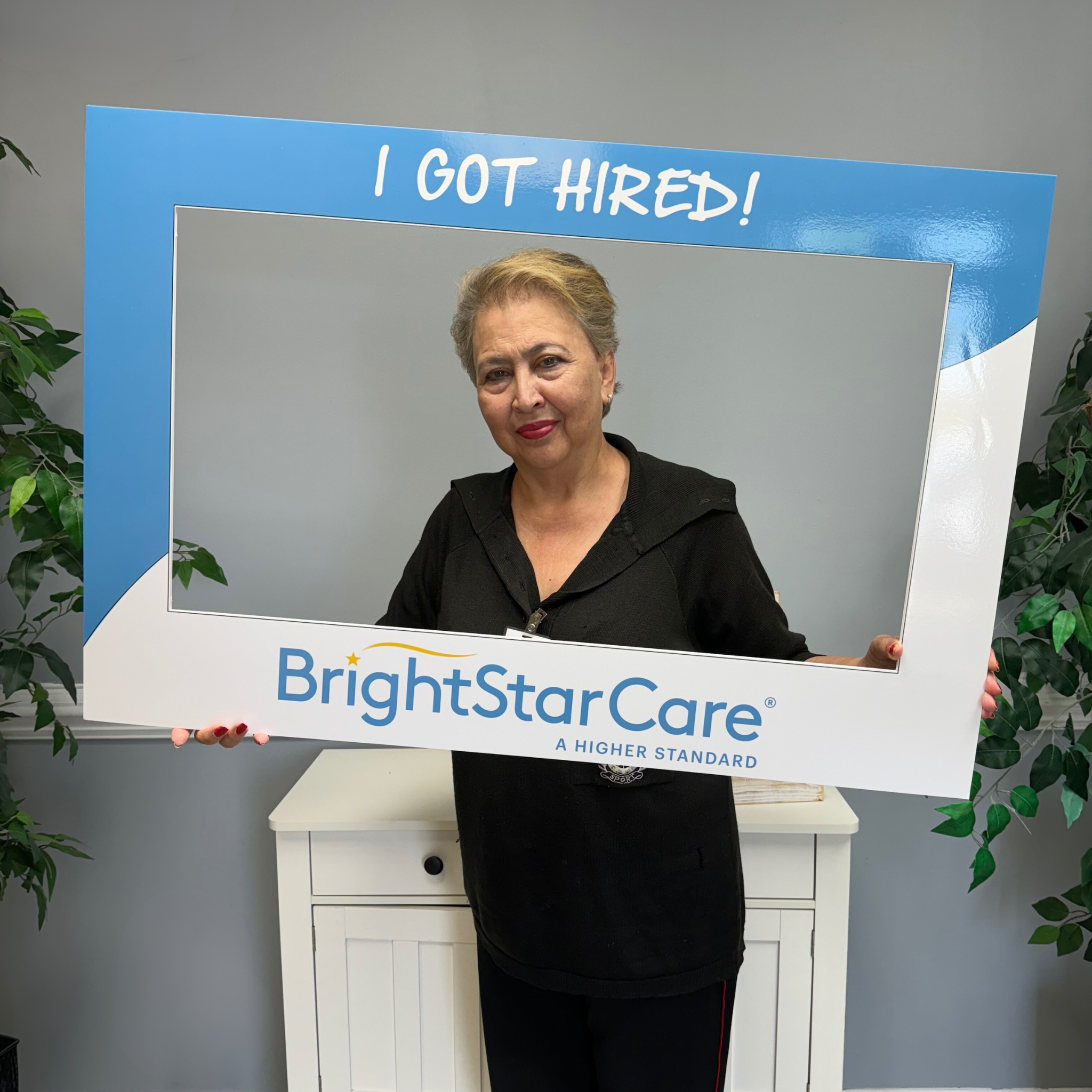 Elida-Hire-8624-(2).png Elida-Hire-8624-(2).png