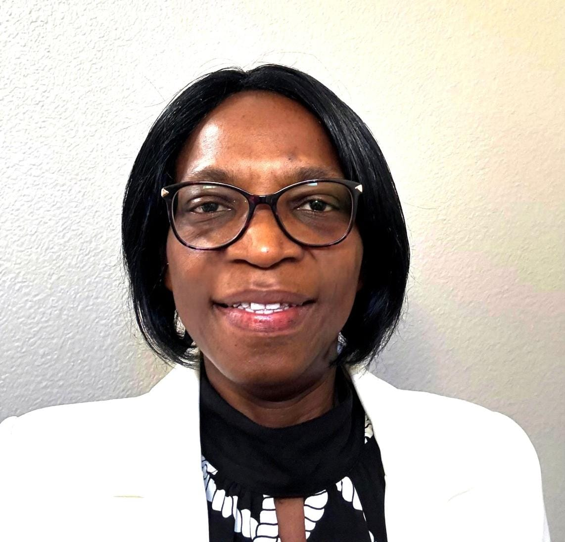  Dr. Sharon Rominiyi (DBA MBA MS BSN RN DNS)