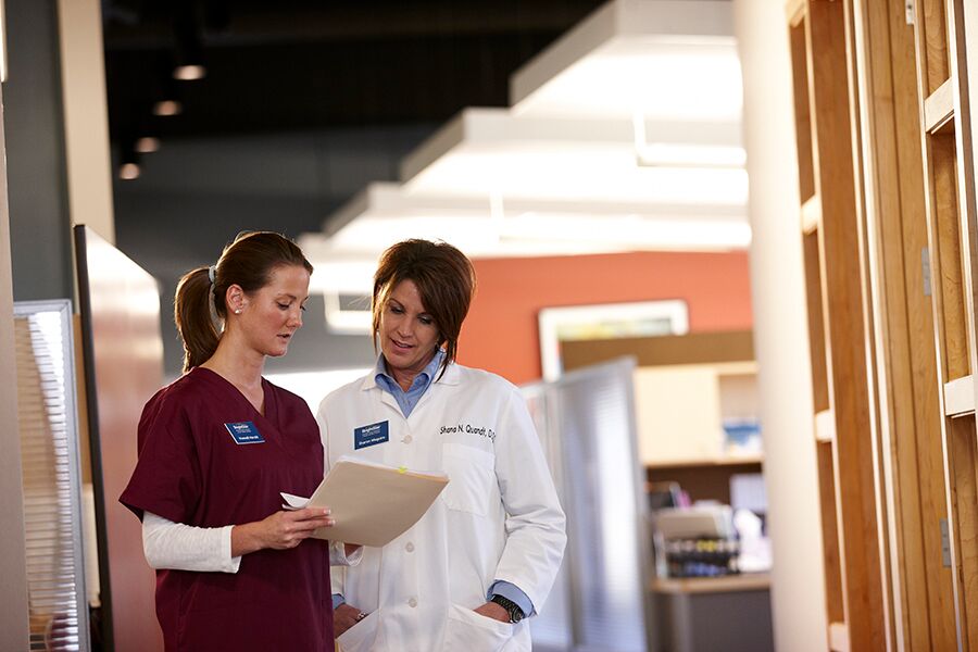 2012-02_NurseCaregiverHallway_K5B5929-MD-RGB.jpg 2012-02_NurseCaregiverHallway_K5B5929-MD-RGB.jpg