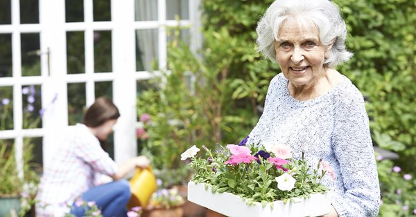 Benefits of gardening for seniors